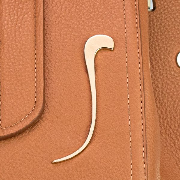 How to remove stain from leather bag Eliem.fashion