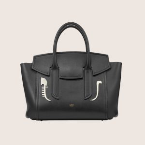 how to restore black leather handbag
